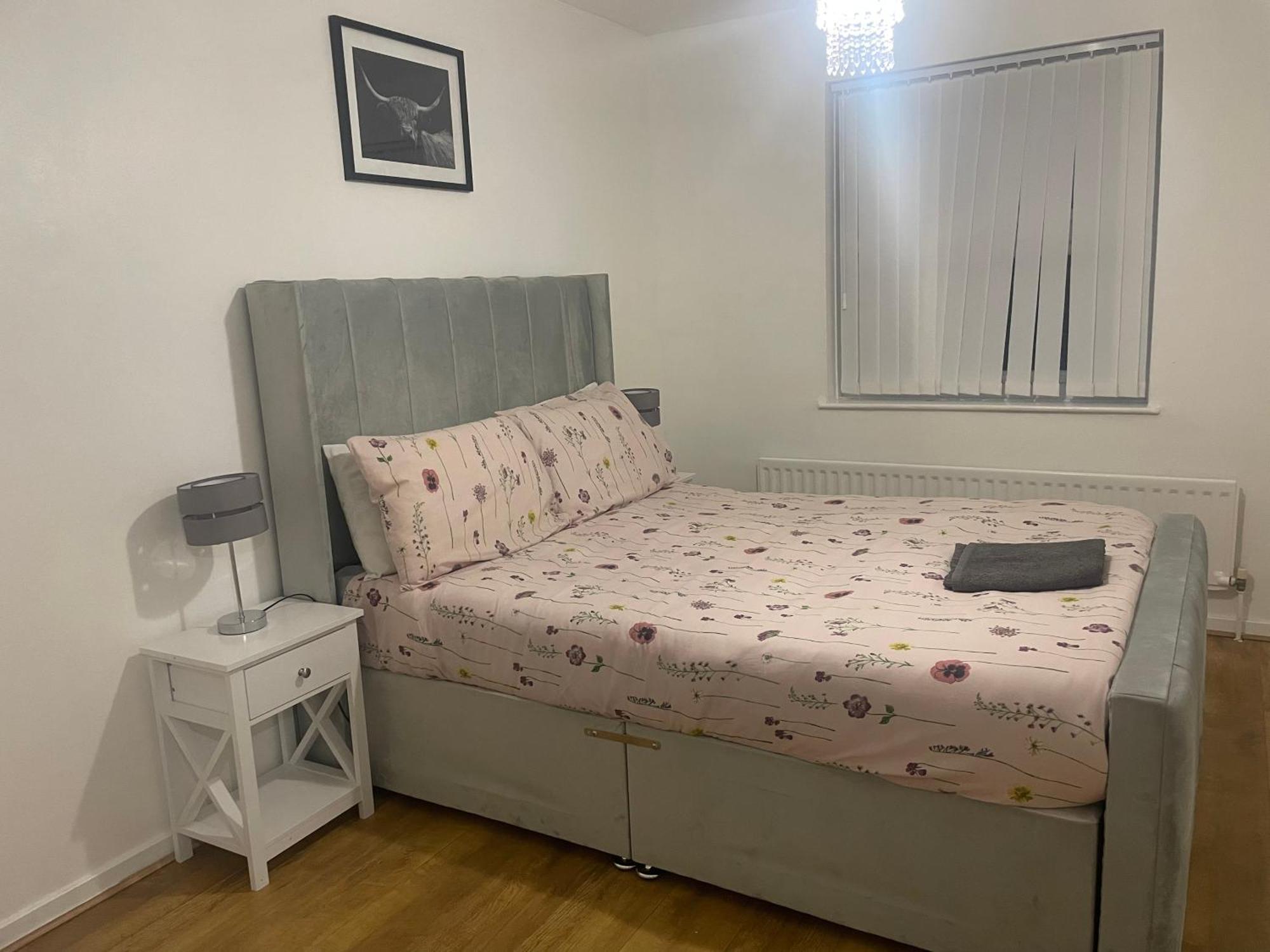 New! 4 Bedroom London House With Garden And Lawn 외부 사진