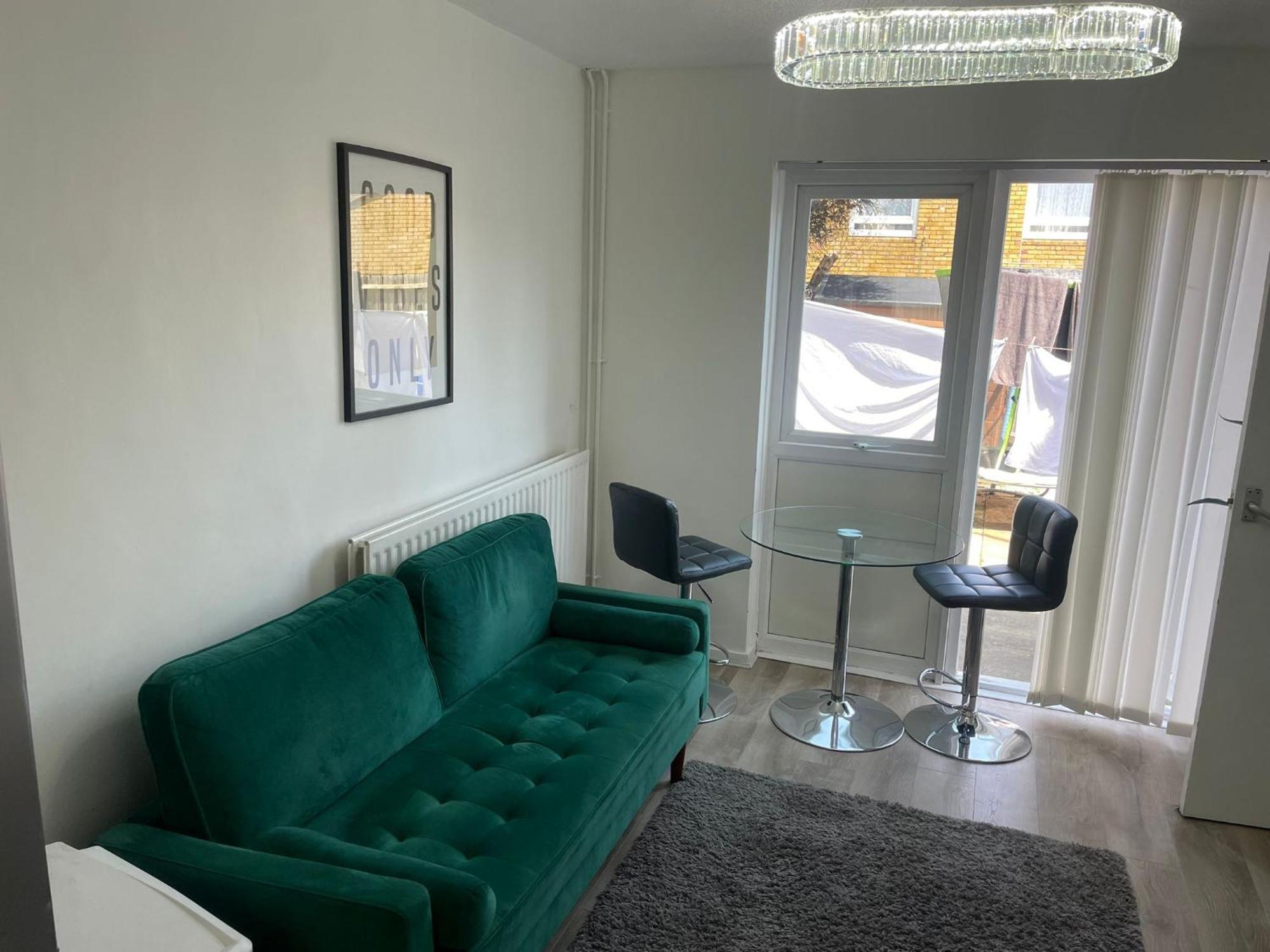 New! 4 Bedroom London House With Garden And Lawn 외부 사진